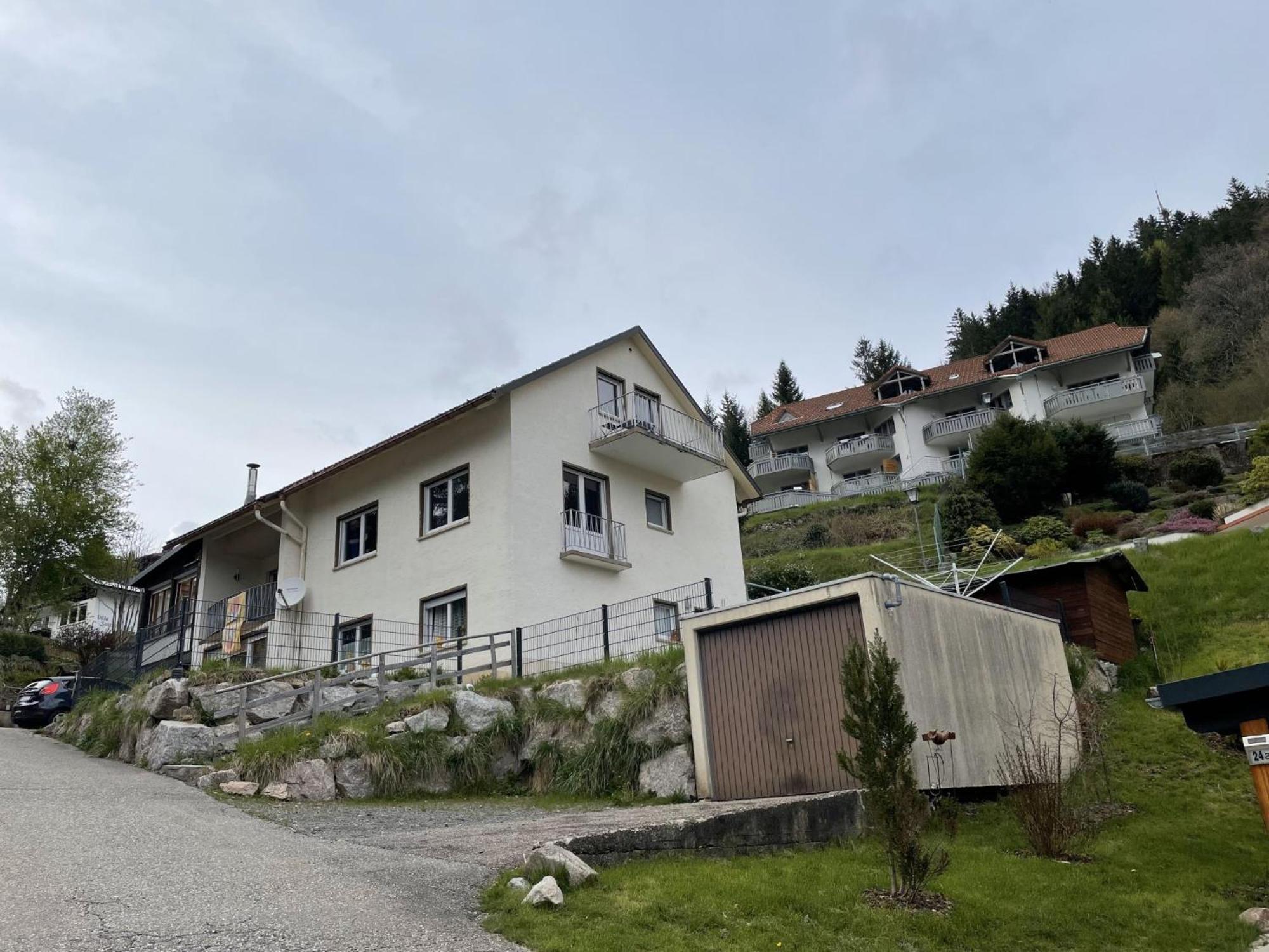 Traumferienwohnung Todtmoos - Appartment Mit Schoenem Wintergarten Luaran gambar