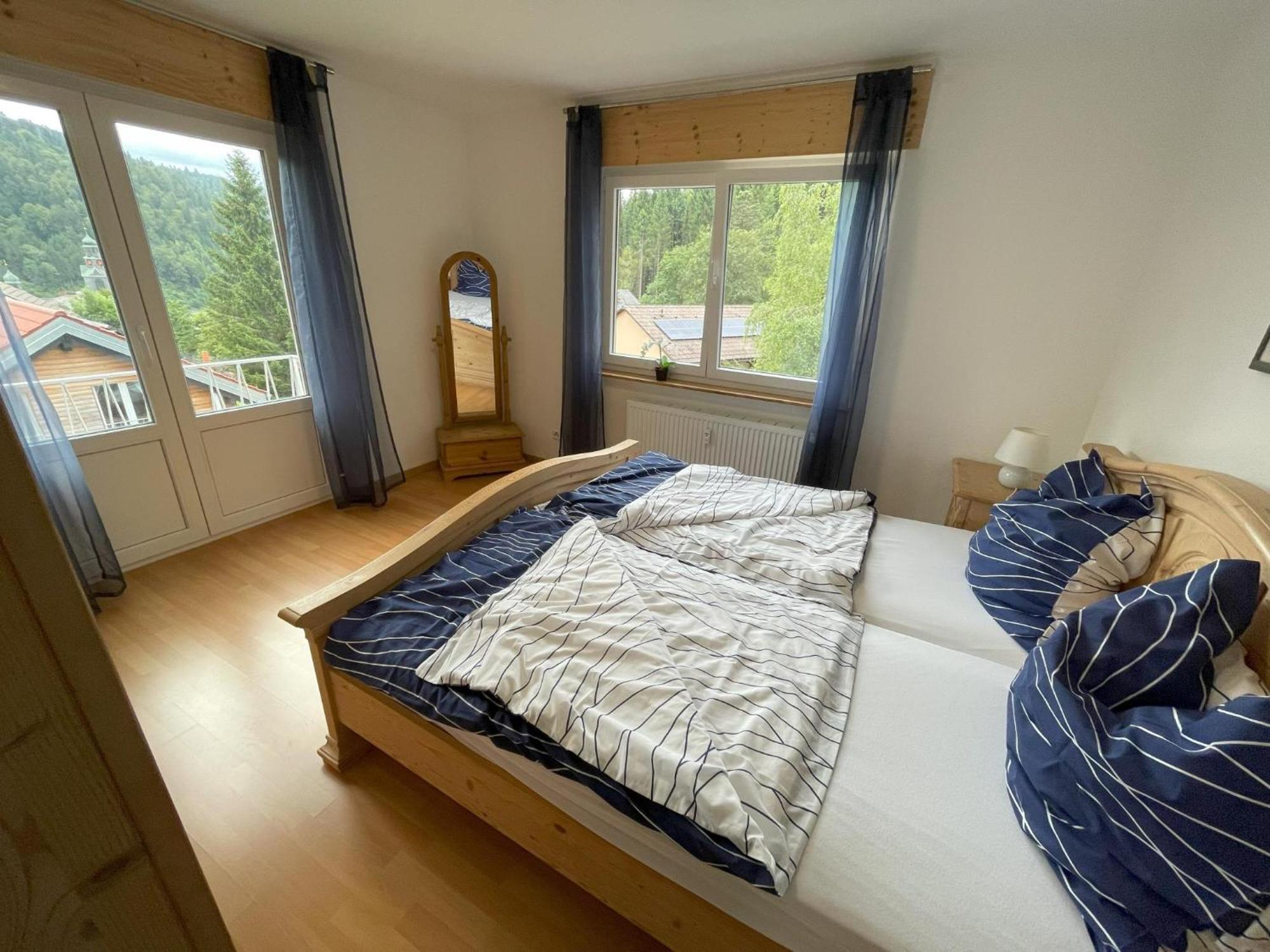 Traumferienwohnung Todtmoos - Appartment Mit Schoenem Wintergarten Luaran gambar